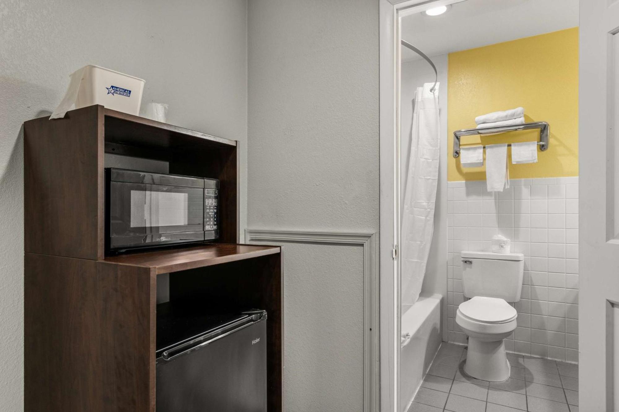 Americas Best Value Inn Carlisle Buitenkant foto