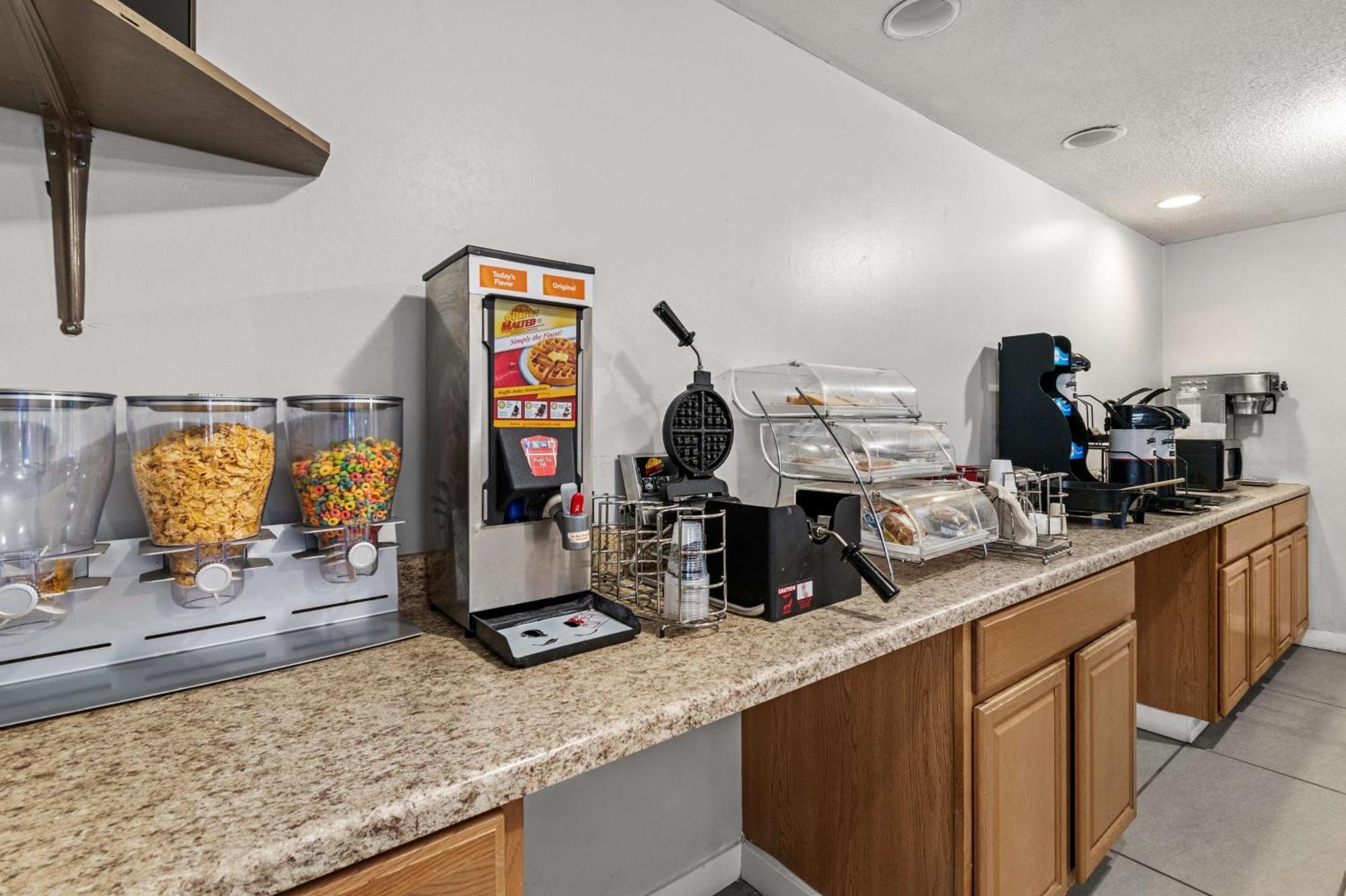 Americas Best Value Inn Carlisle Buitenkant foto